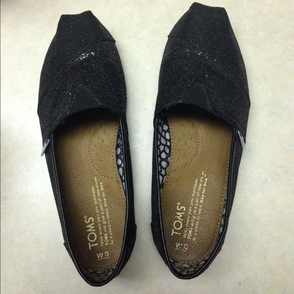 TRADED Black Glitter TOMS Sz 7.5