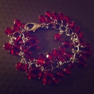 Checz bead bracelet.   RED