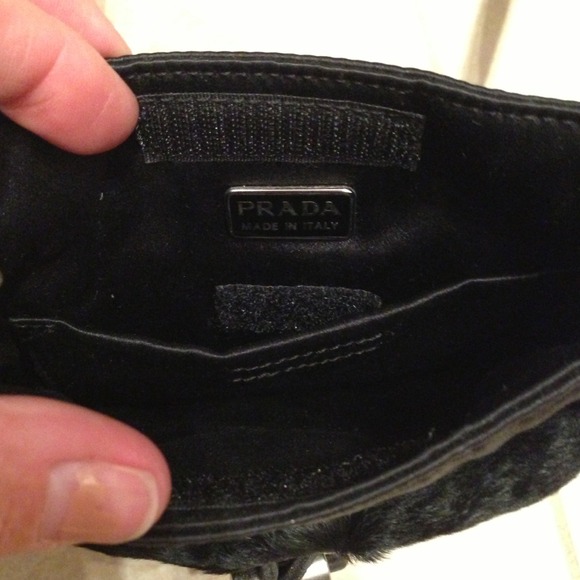 ✨AUTHENTIC PRADA BLACK SATIN AND MINK SHOULDER BAG - Picture 4 of 4
