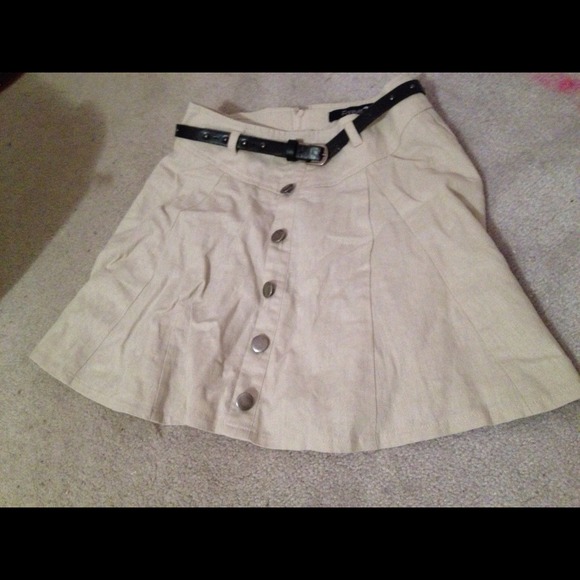 High waisted skirt