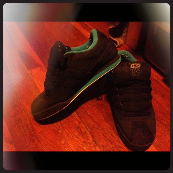DVS Skater Shoes