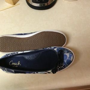 Coach flats