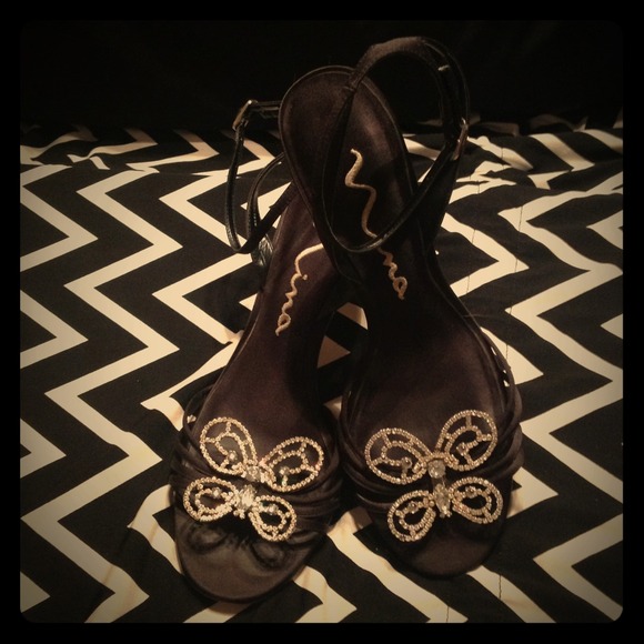 Black ankle strap butterfly NINA heels