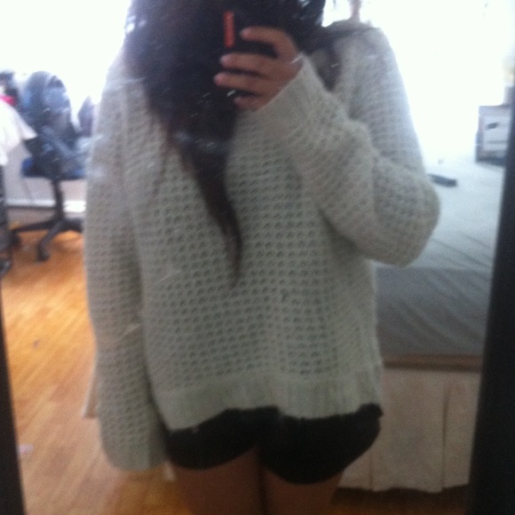 Slouchy cream colored roxy sweater - Picture 4 of 4