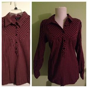 SOLD! Purple & black checkered long sleeve!