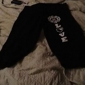 Black Capri sweats