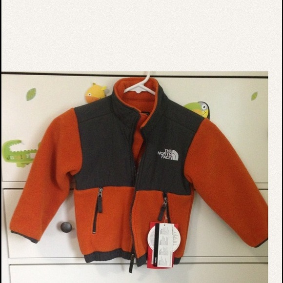 SOLD ......North face jacket