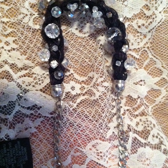 Necklace - Picture 2 of 2