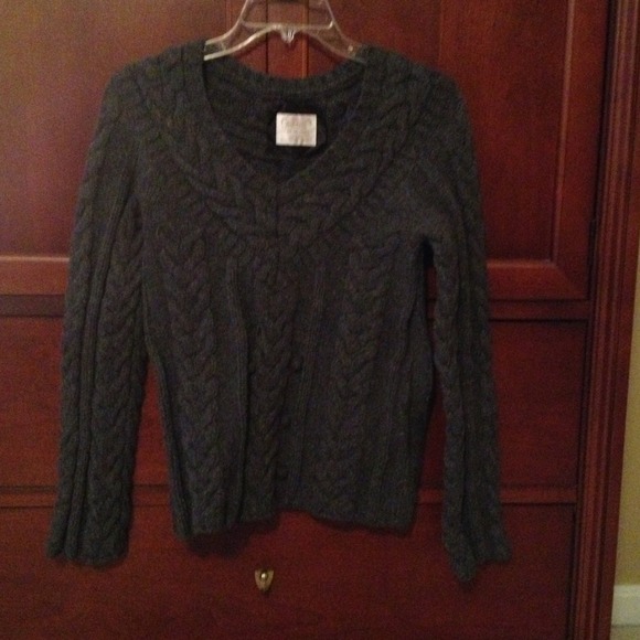 Old navy dark gray sweater