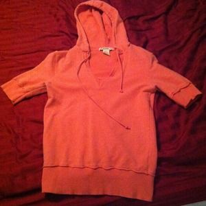 Very cute shirt/hoodie size small.