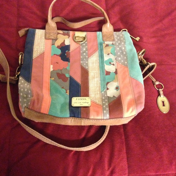 (Sold!!!)Super cute fossil bag;)