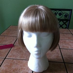 Light blonde wig