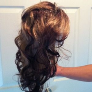 Multi-color wig