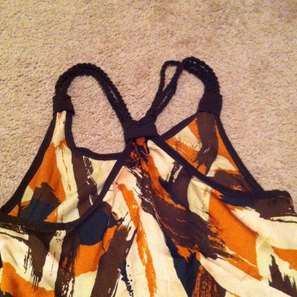 Top - Picture 2 of 2