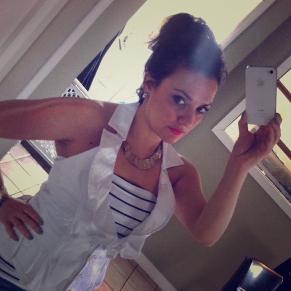White vest sz med