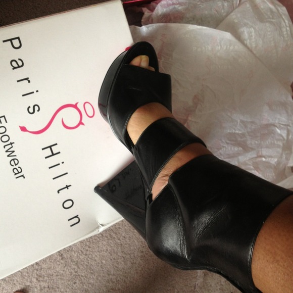 Black Paris Hilton Heels