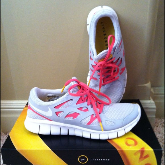 Women's LIVESTRONG NIKE FREE