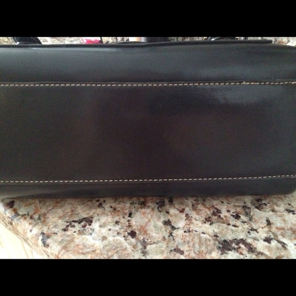 Handbag - Picture 2 of 3