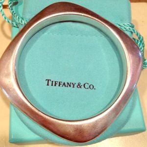 Tiffany and co sterling silver cushion bangle