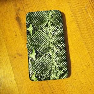 Snakeskin wallet