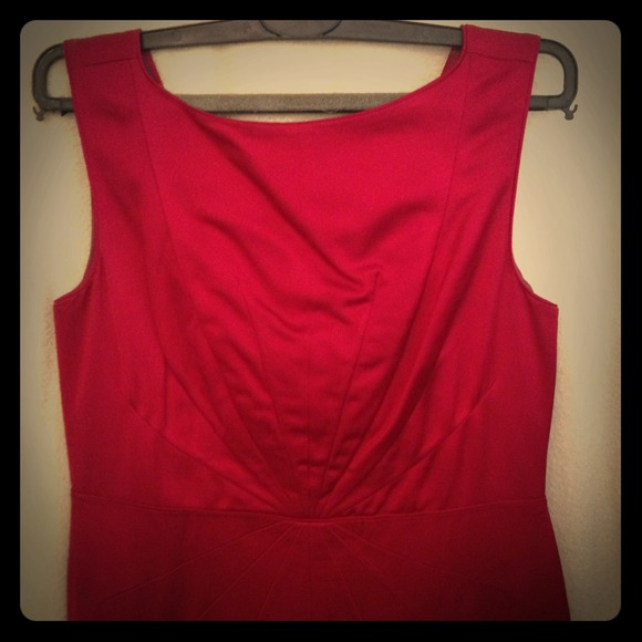 💚BANANA REPUBLIC 😍 Red classy & sexy dress