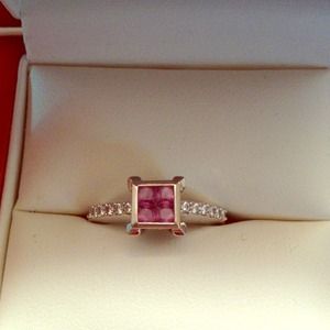 14k white gold, pink sapphire diamond ring
