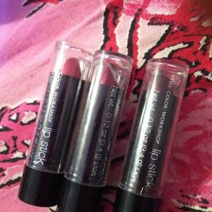 The color workshop lip stick.