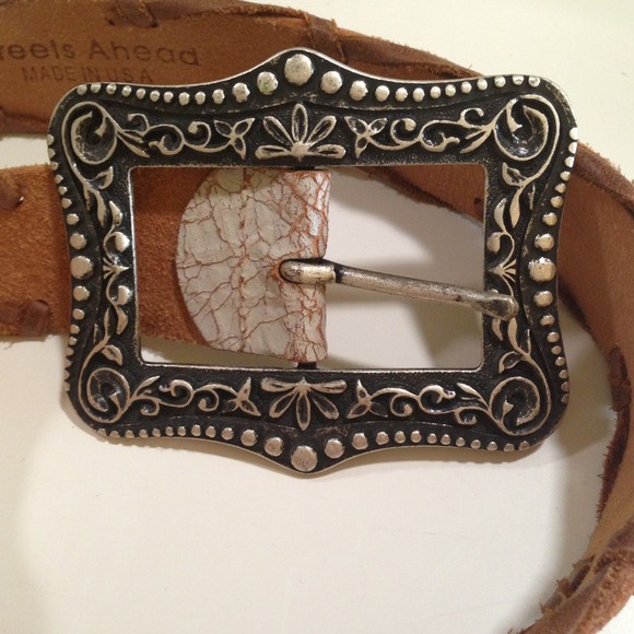 Gorgeous leather belt main image 3