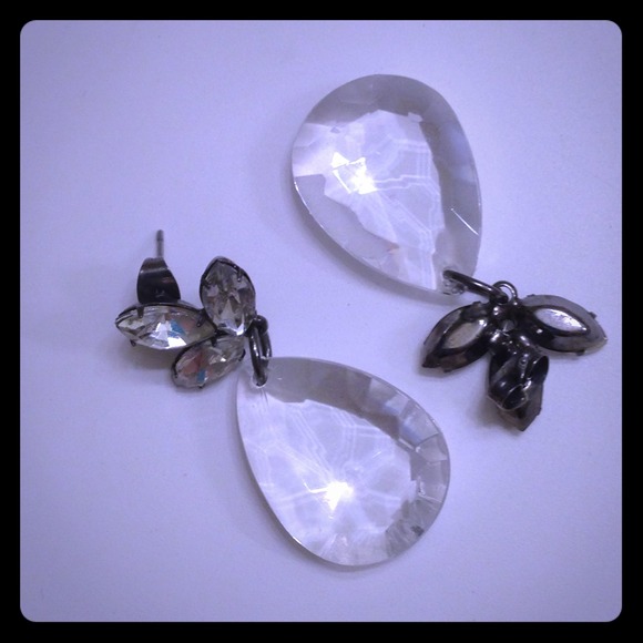 Jewelry - Glass earrings