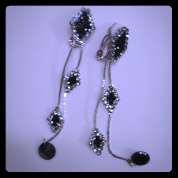 Jewelry - Clip on