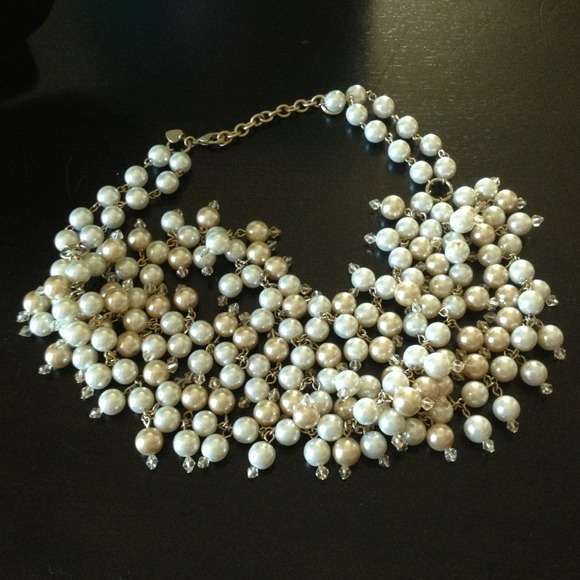 Stella and Dot Sofia Pearl Bib Necklace