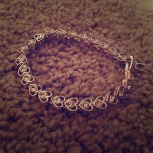 Silver/diamond heart bracelet 💗REDUCED💰