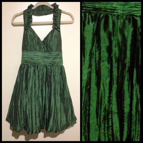 Semi-formal halter emerald cocktail dress