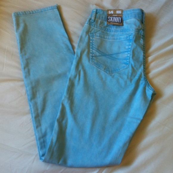 Aeropostale skinny jeans in sky blue