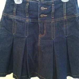 Cute denim skirt...Sold!!