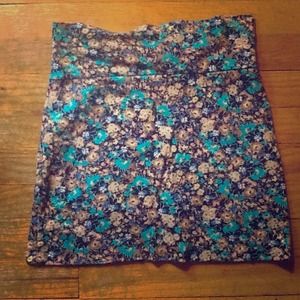 Floral fitted skirt