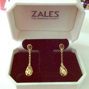💎Zales💎 14 K Gold Earrings BRAND NEW Never Worn