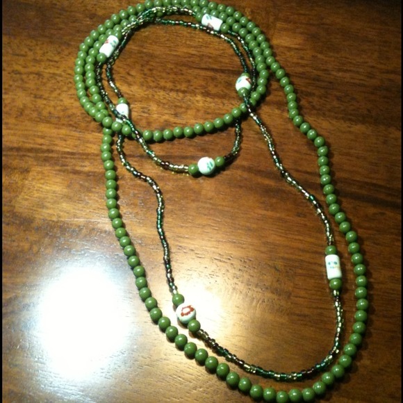 💥Sold in Bundle💥Green Beaded Necklaces!!