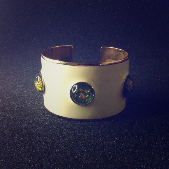 Ivory (colored) wrist cuff