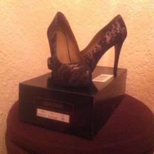 Colin Stuart Lace Pumps