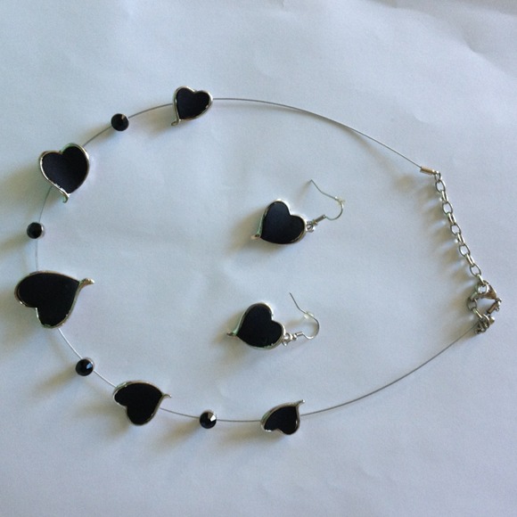Heart shape necklace with earrings