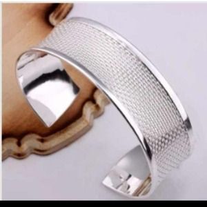 925 sterling silver bracelet and earrings