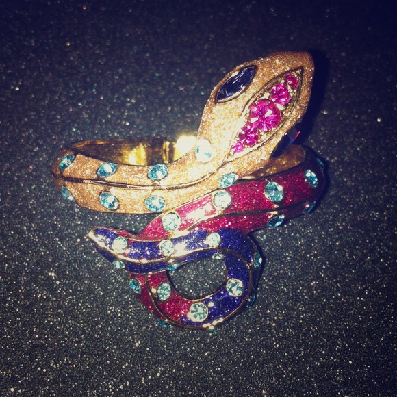 Cleopatra jeweled cuff