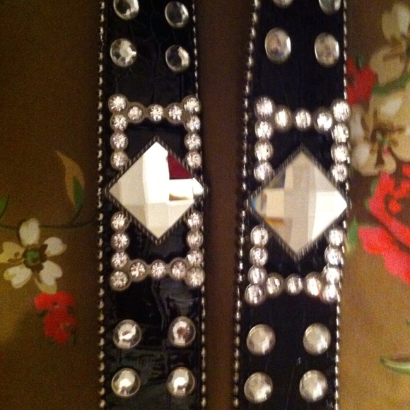 Buckle,s  Belt Very Very Blingy Size XL