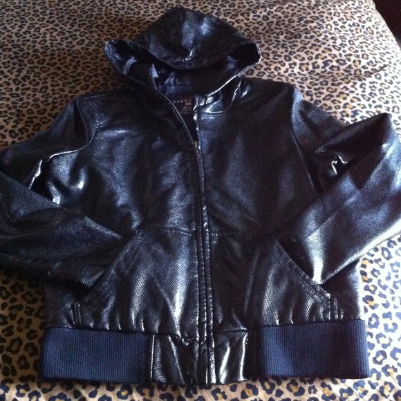 🎀Ecko Hooded Faux-Learher Jacket🎀