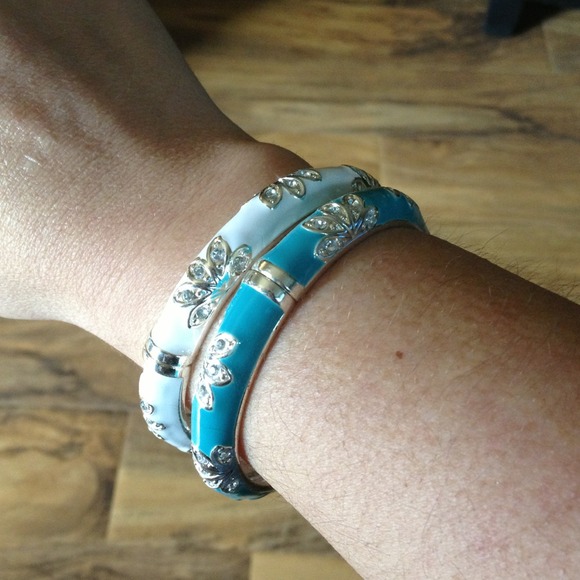 Turquoise and white hinged bracelets NWOT