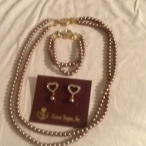 Chocolate pearl set