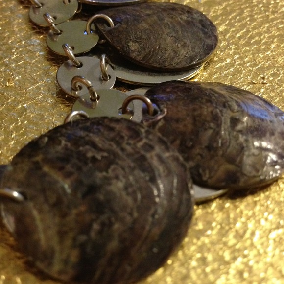 Gorgeous Shell & Silver "Clapper" Bracelet! - Picture 2 of 5