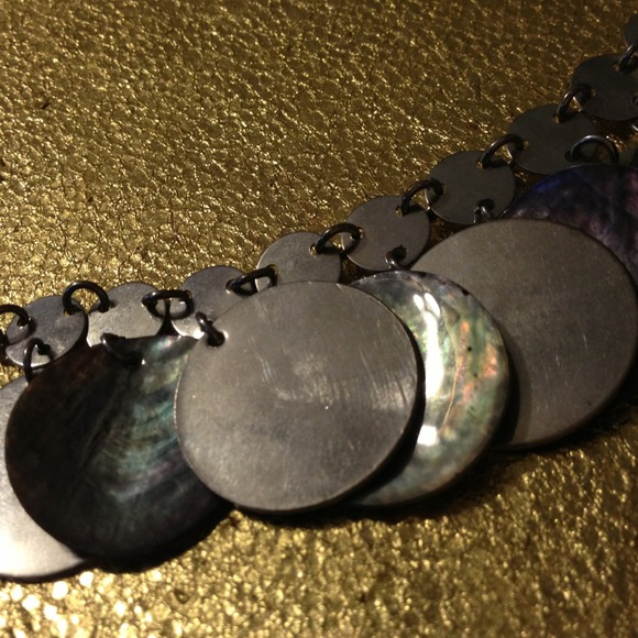 Gorgeous Shell & Silver "Clapper" Bracelet! - Picture 4 of 5