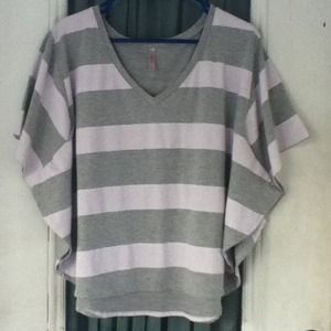 BUNDLED for leopard562003. This top and the gray 1